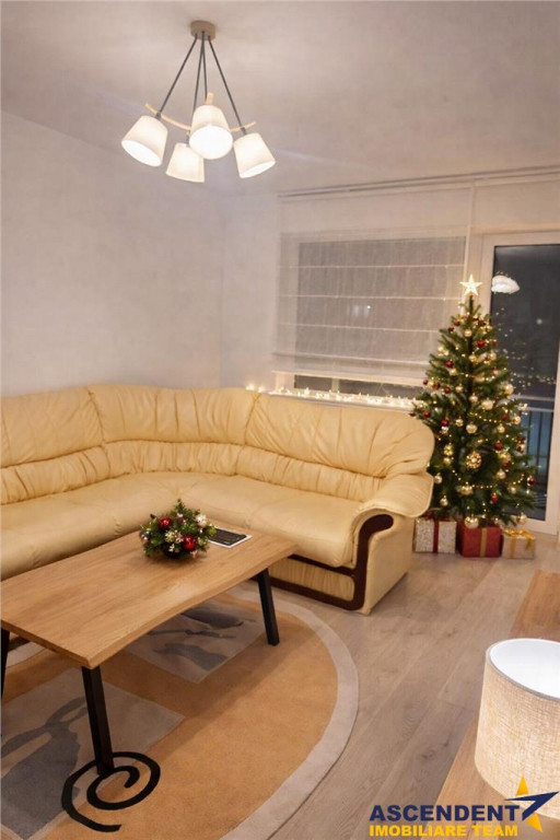 Prima ! Decomandat, 2bai, loc parcare, Tractorul, Brasov