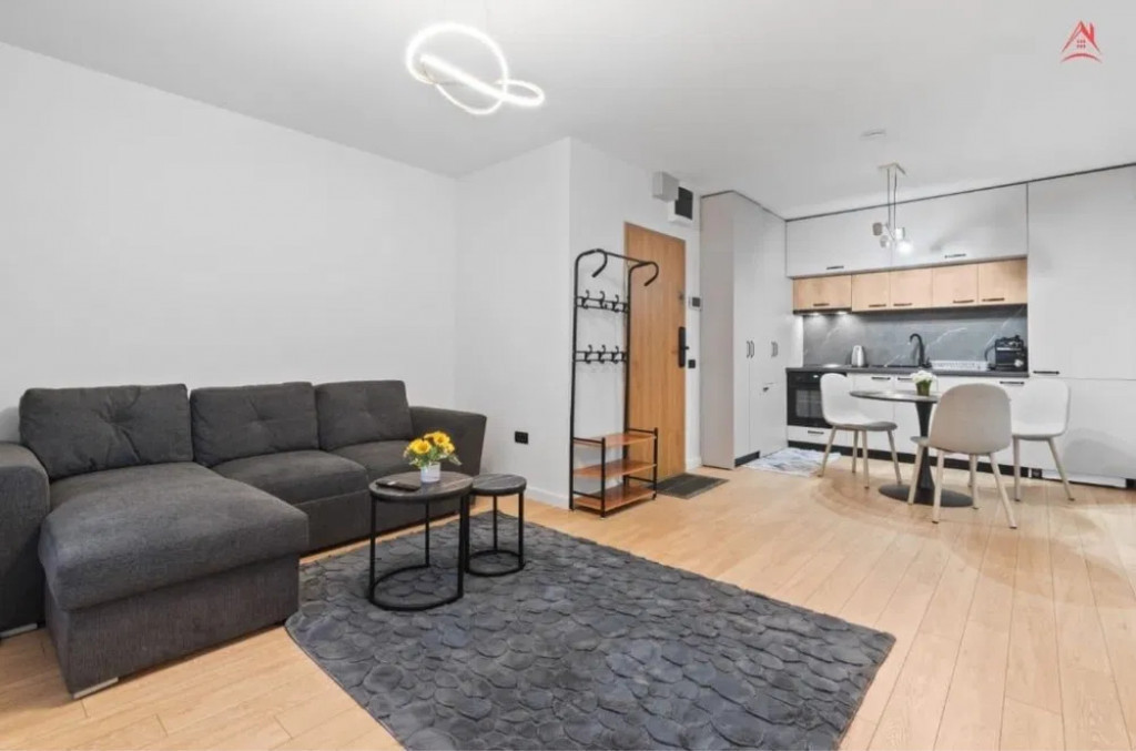 OFERTA LAST MINUTE! Apartament 2 camere in Poiana, disponibi