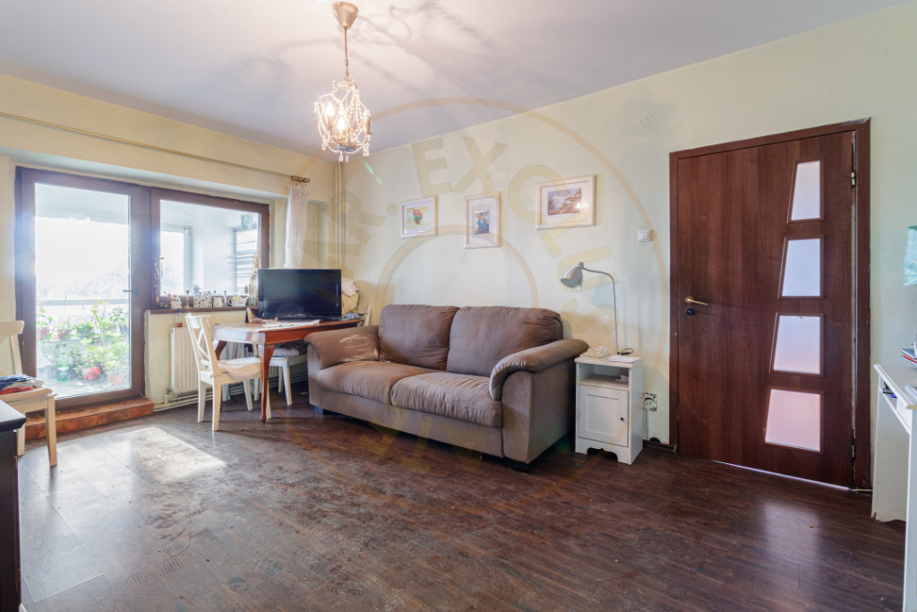 Apartament 3 camere 90 mp, etaj 1, stradal, Otopeni