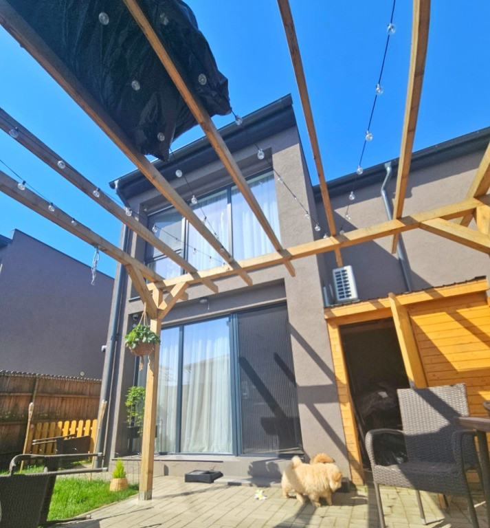 Casa 3 camere 12mp + teren 500mp zona Sanpetru/Lempes