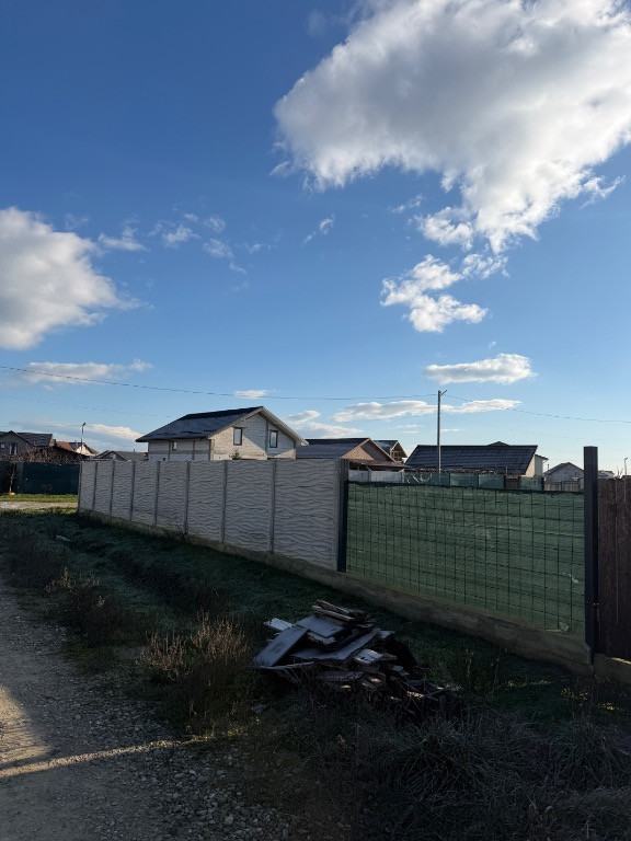 Vând teren în Dascalu