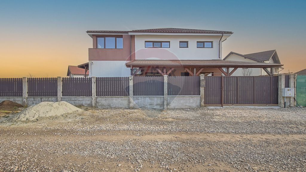 Comision 0 – Casă modernă, complet mobilată, Hărman