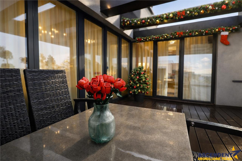 Penthouse Qualis Tractorul Brasov,terasa panoramica,3 balcoa