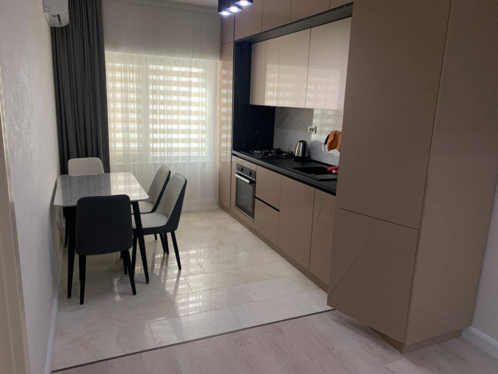 Apartament cu doua camere | AC | Parcare | ROYAL TOWN