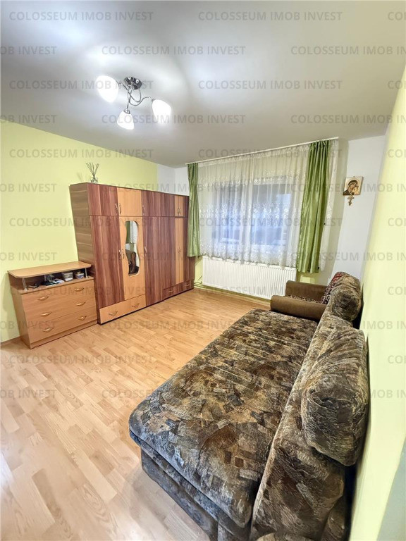 Apartament 2 camere, semidecomandat - zona Florilor