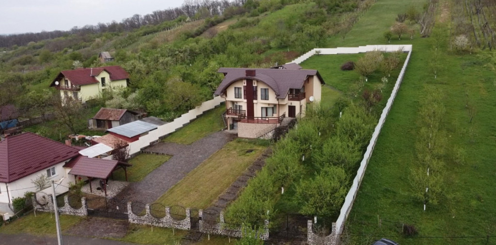 Proprietate unică, în zonă verde și liniștita