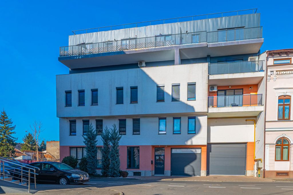 Apartament ultracentral de excepție, pentru familie sau ...