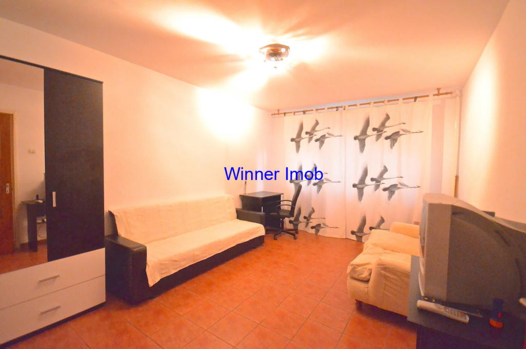 Inchiriere Garsoniera spatioasa Berceni Straja