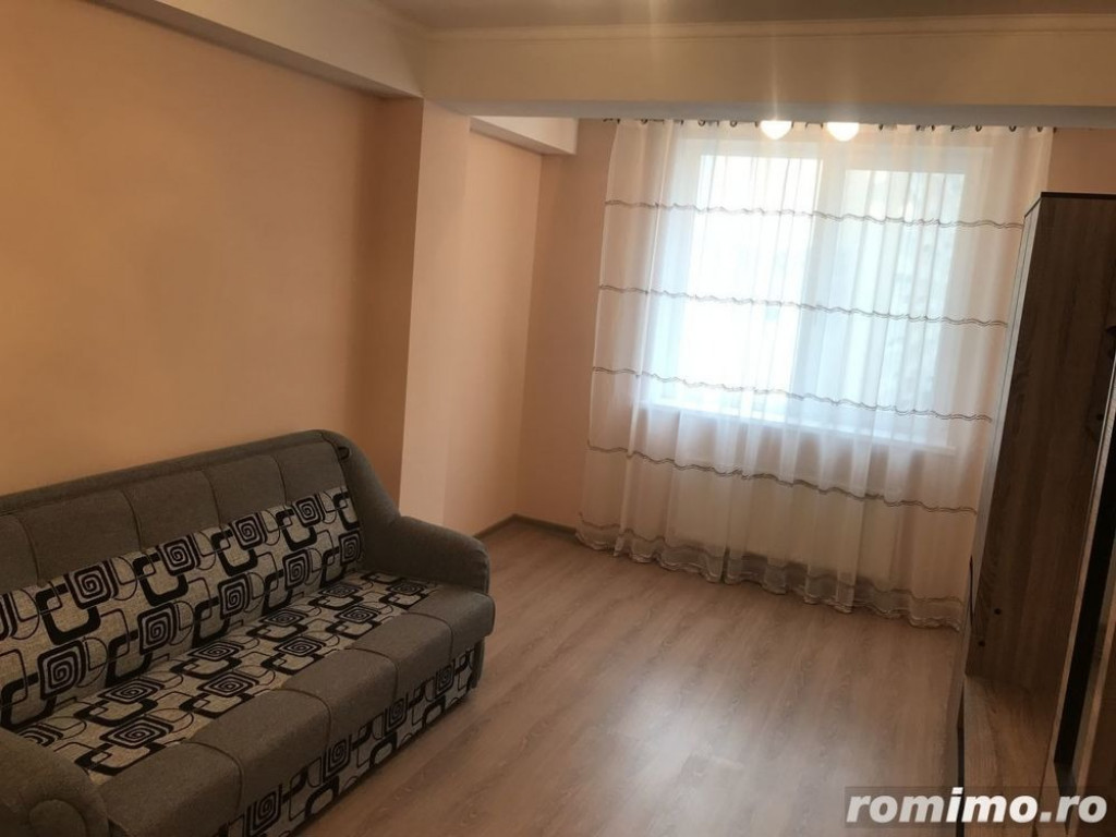 Garsoniera zona BErceni