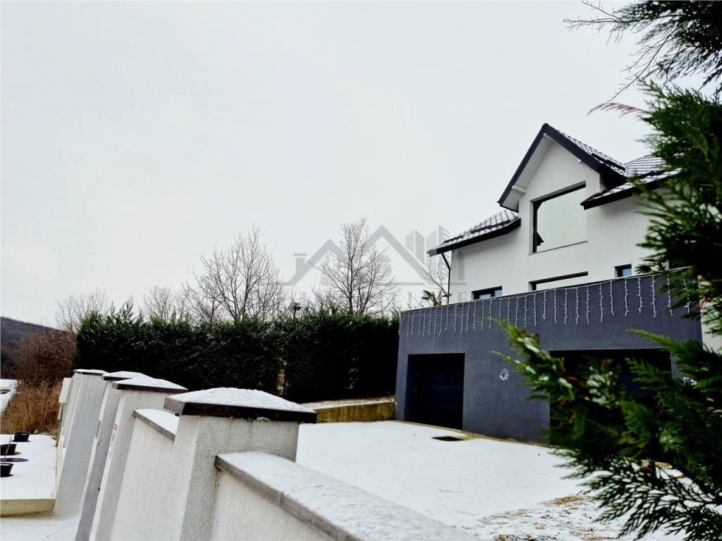 Casa de cu priveliste frumoasa