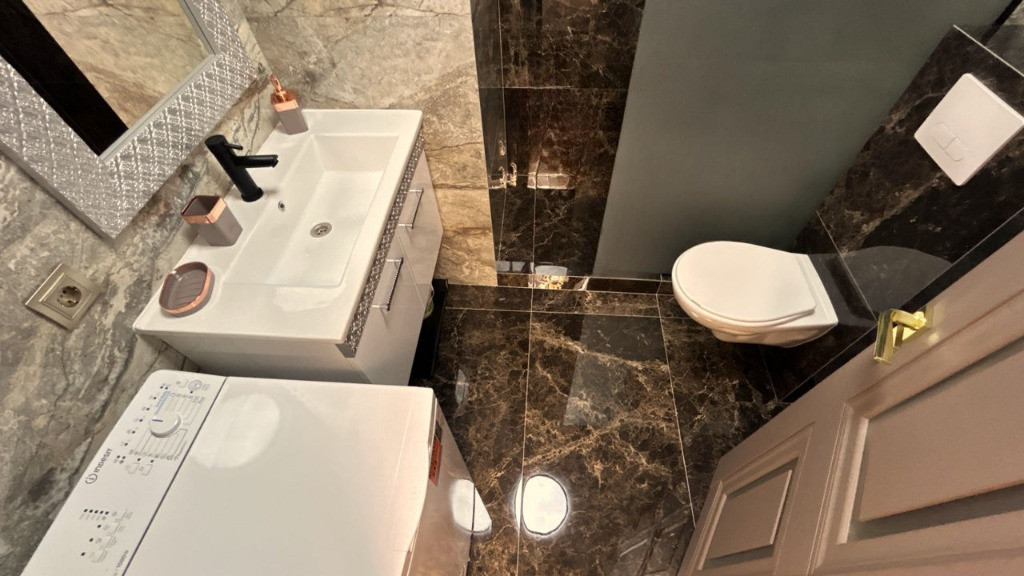 Inchiriez apartament cu 2 camere in zona Andrei Muresanu