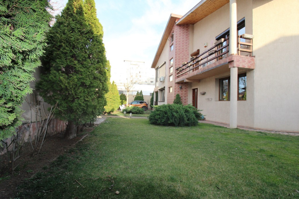 Vilă Modernă P+1 Micro 17 – 261 mp, Panouri Solare 22kW și Teren 436 m