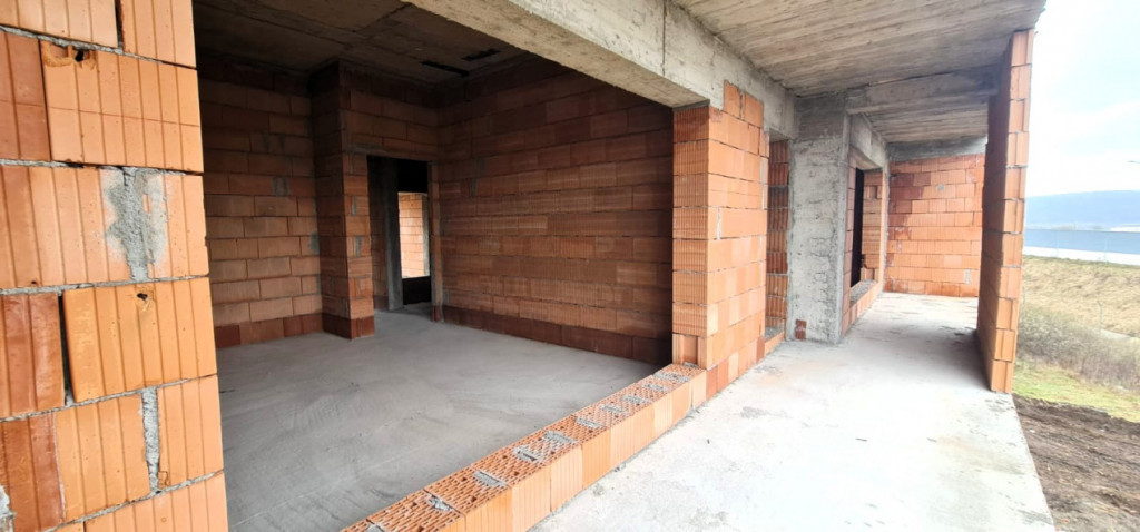 Comision 0! Casa individuala 201mp, teren 815mp Selimbar - T