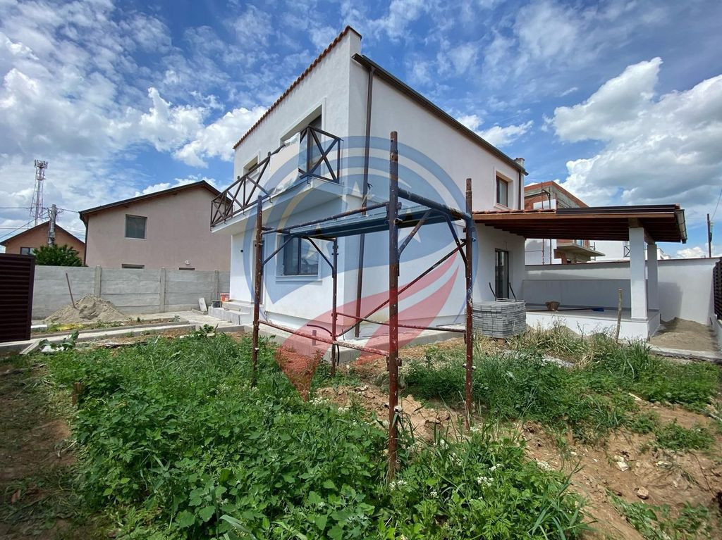 CASA SPATIOASA 4 DORMITOARE 100 M UTILI ZONA CAPSUNARIE D...