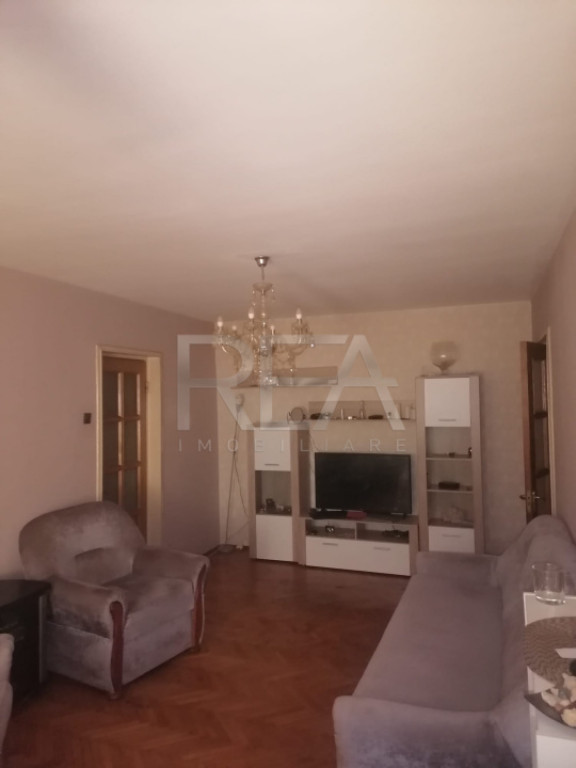 3 camere, Titan, inst. schimb., 69 mp, metrou, anvelopat