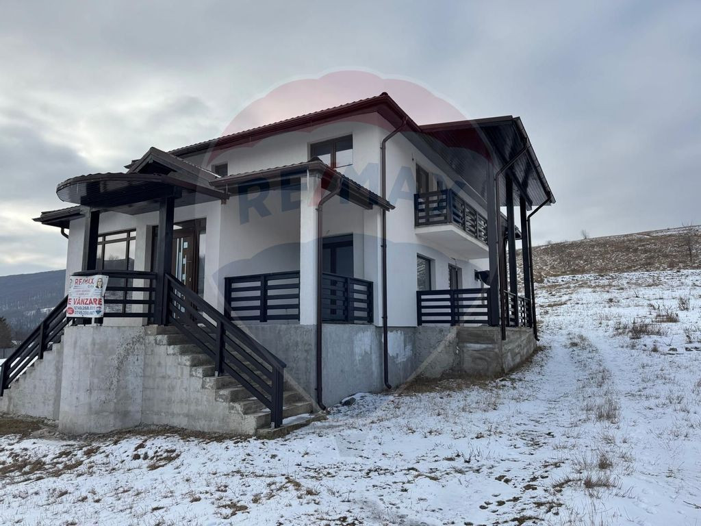 Vila excepțională într-o zona liniștită