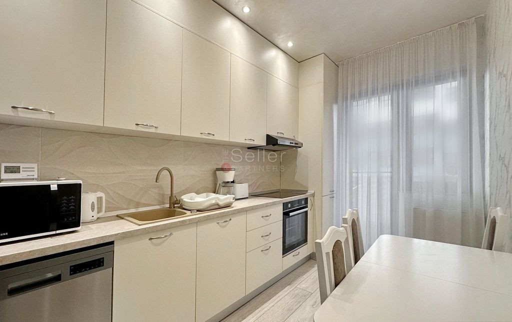 Structura Generoasa | Pozitionare Sudica