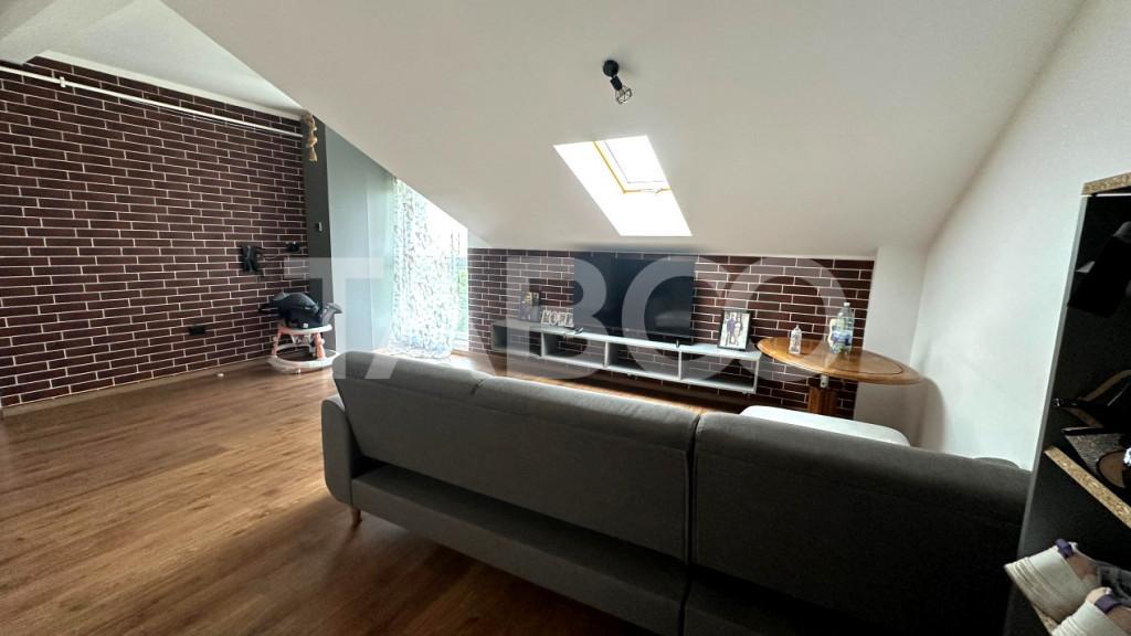 Apartament 70 mpu 3 camere pod privat parcare zona Turnisor