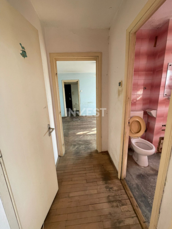 Apartament 2 camere-Podu Ros-Palas Mall-etaj intermediar-blo