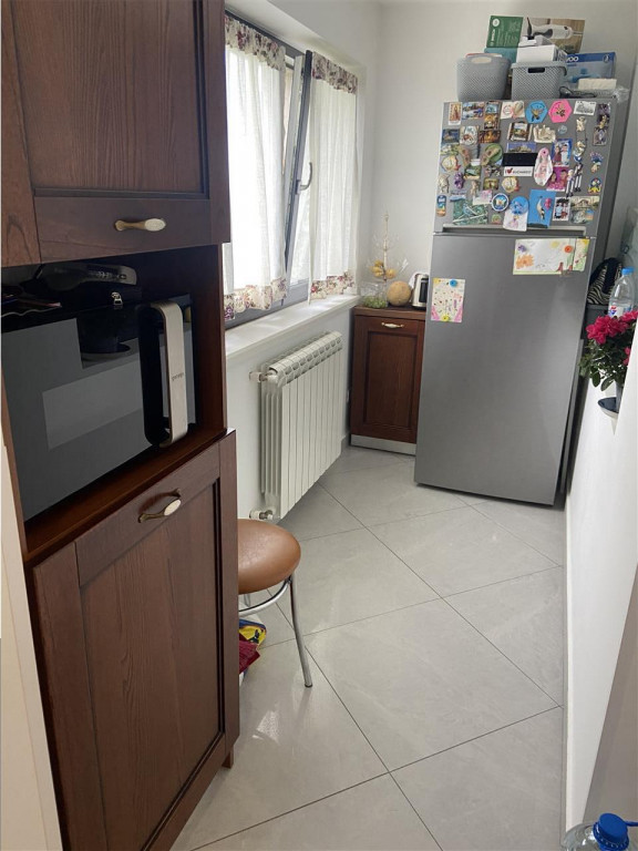 Apartament 2 camere ,54 mp, zona Mausoleu Sud - supermarket