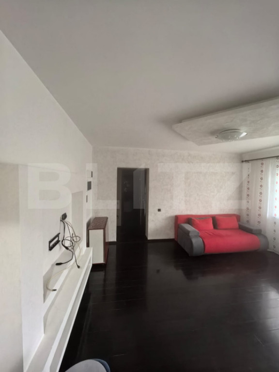 Apartament 2 camere, 45 + balcon 7m2, zona Penny