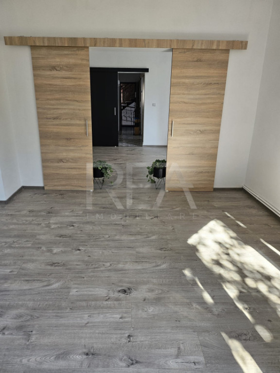 2 camere, Vitan Mall, et. 1, centrală, inst. schimb., 59 mp