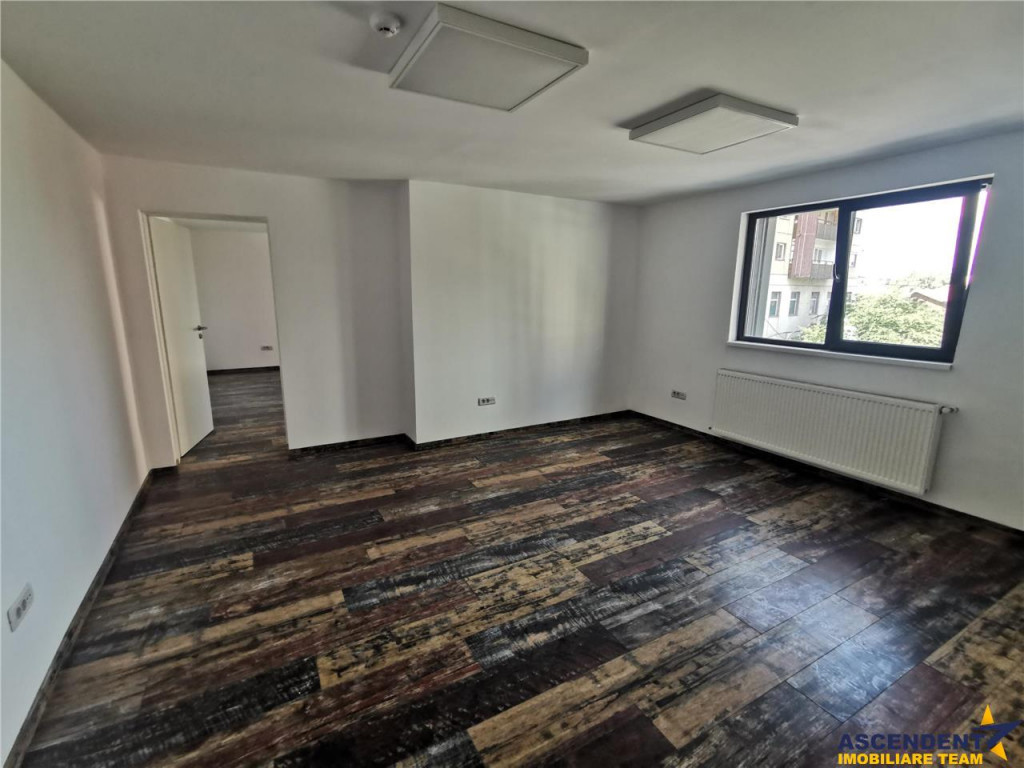 Spatiu de birouri proaspat renovat, zona AFI, disponibil ime