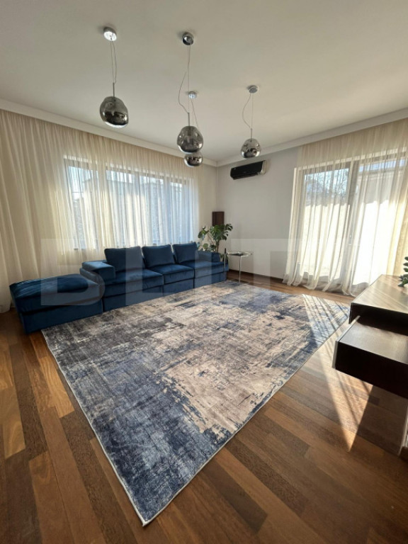 Penthouse, Ultrafinisat, Utilat, 150 mp,Andrei Muresanu