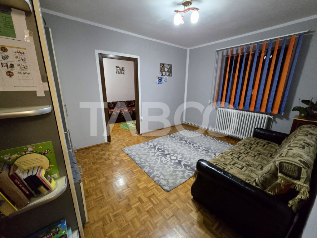 Apartament 2 camere de vanzare mobilat Mihai Viteazul Cedoni