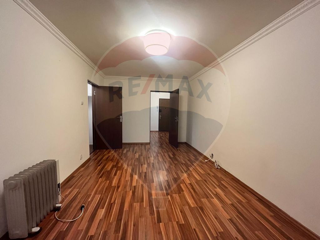 Inchiriere apartament în zona Stefan cel Mare