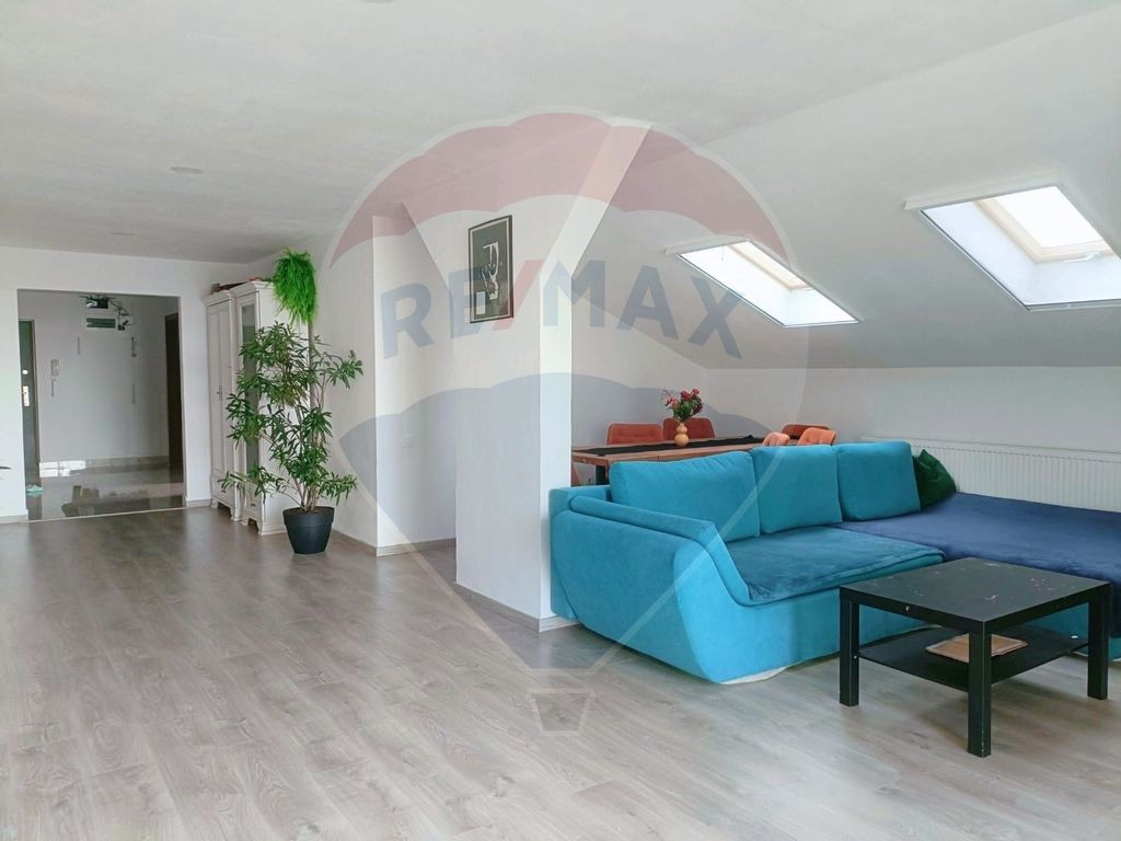 DE VANZARE Apartament 2 camere+Garaj, Bd. Traian - ZERO C...