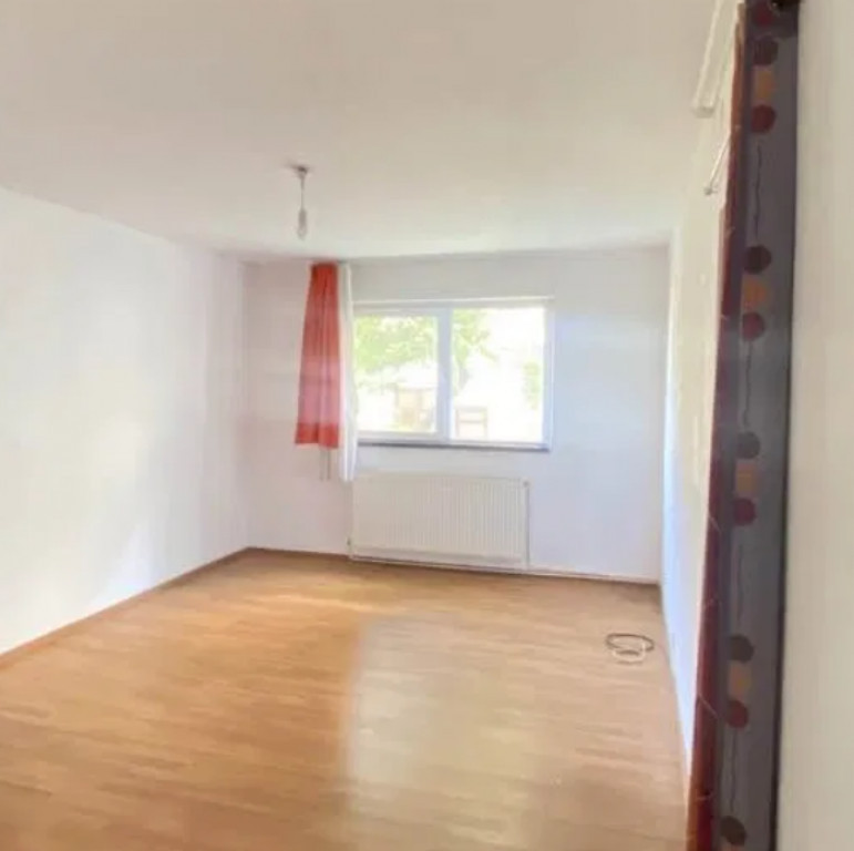 Garsoniera semidecomandata - zona Bartolomeu