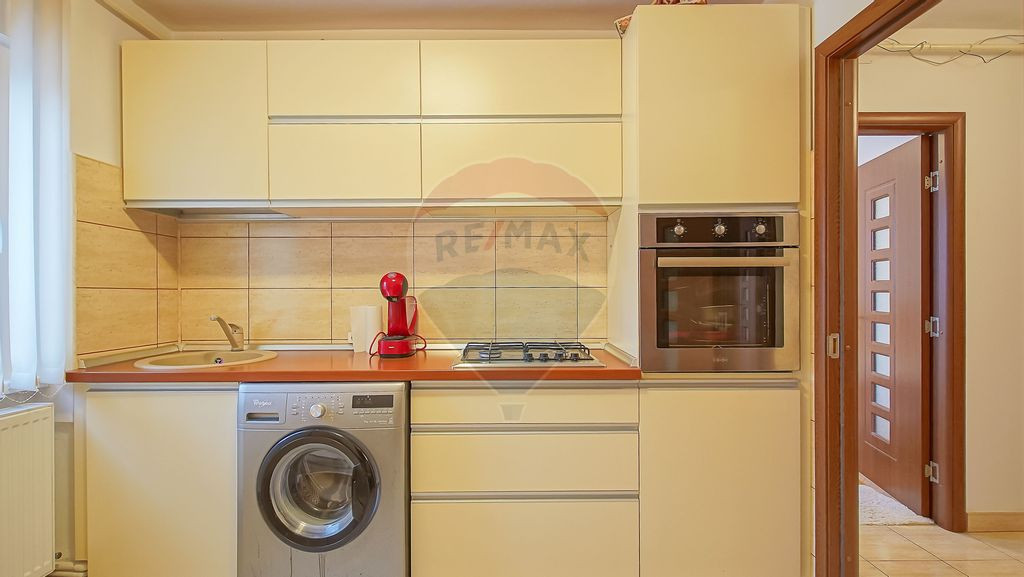 Apartament cu 3 camere de închiriat în zona Astra!