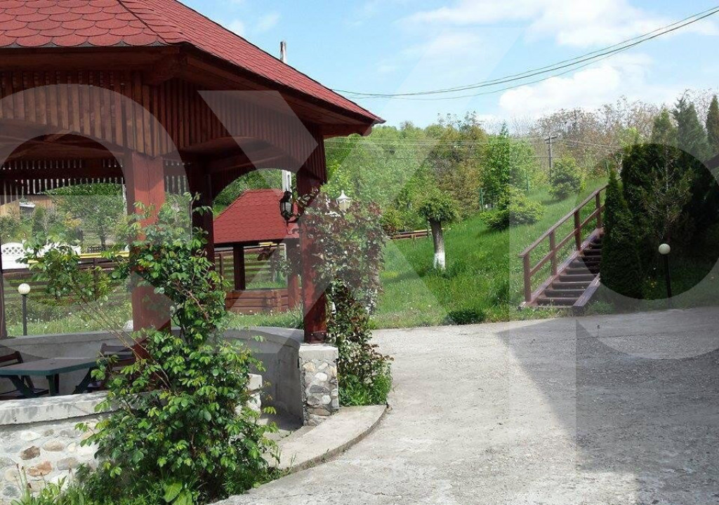 Pensiune 9 camere în Valea Mare Bratia, com. Balilești, ju