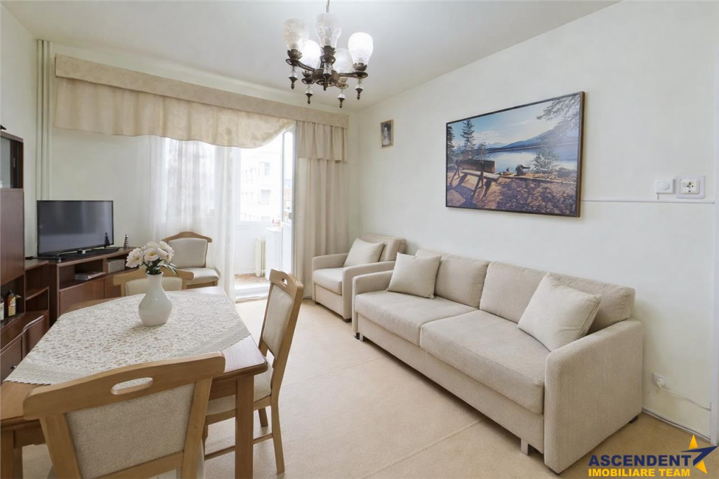 3D! Rezidenta:2camere,balcon,beci,potential creativ,etajul 3