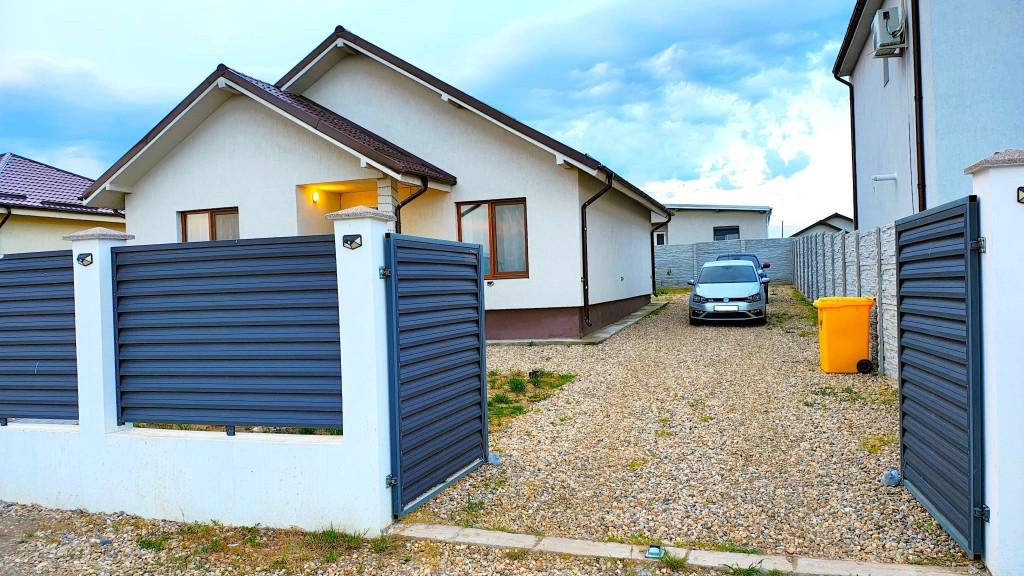 Casa mobilata utilata, Constructie 118MP, Teren 467MP, Craiova, Dolj