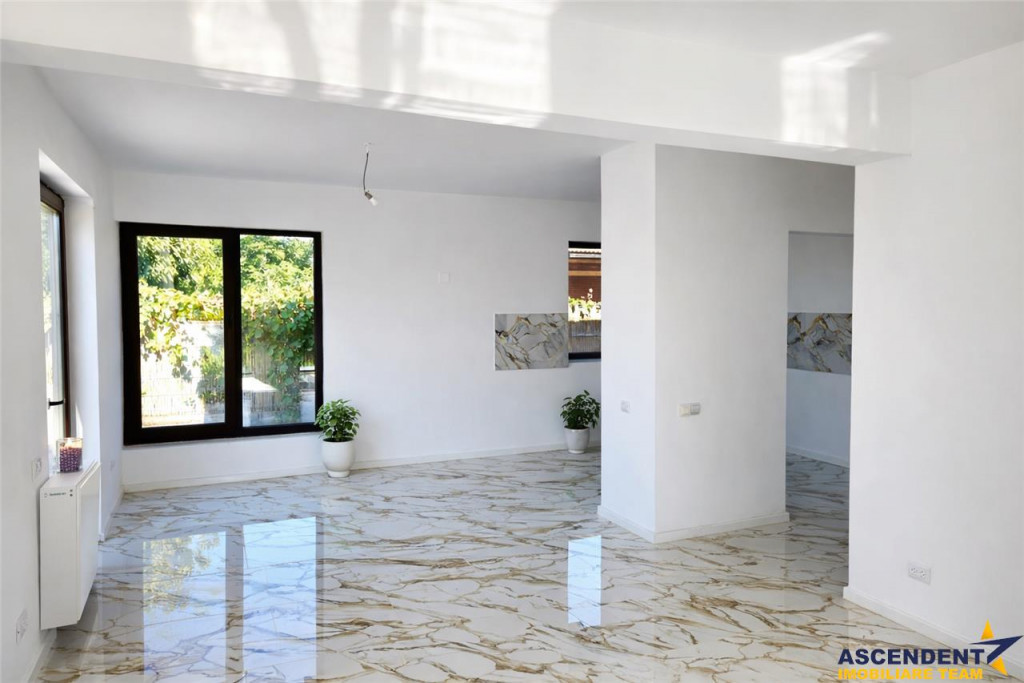 Vila P E, 5 camere,3 bai,teren 418 mp,finisaje top, intabula