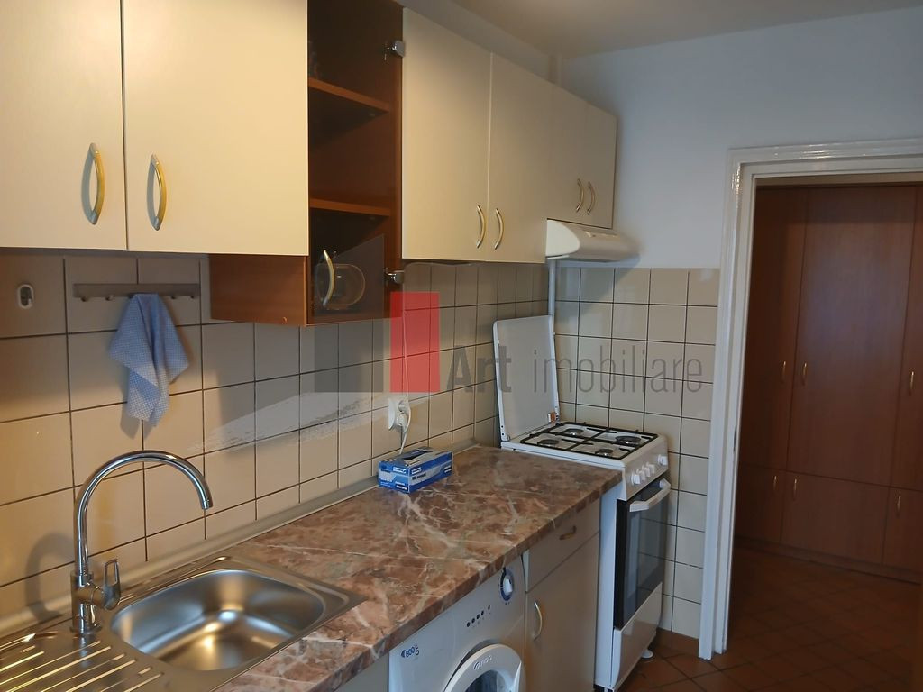 Inchiriere 3 Camere Decebal