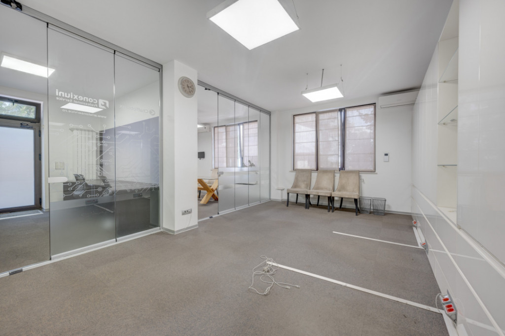 Primaria S1 - Apartament - loc de parcare suprateran - acces