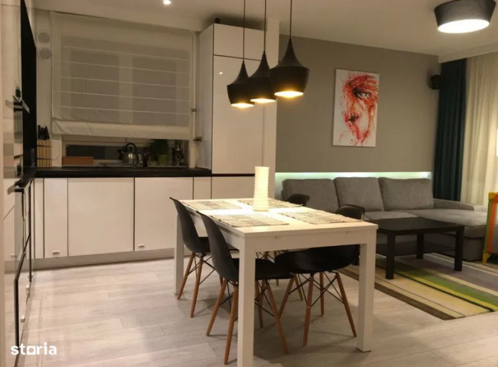 Apartament 3 camere, decomandat - zona Avantgarden