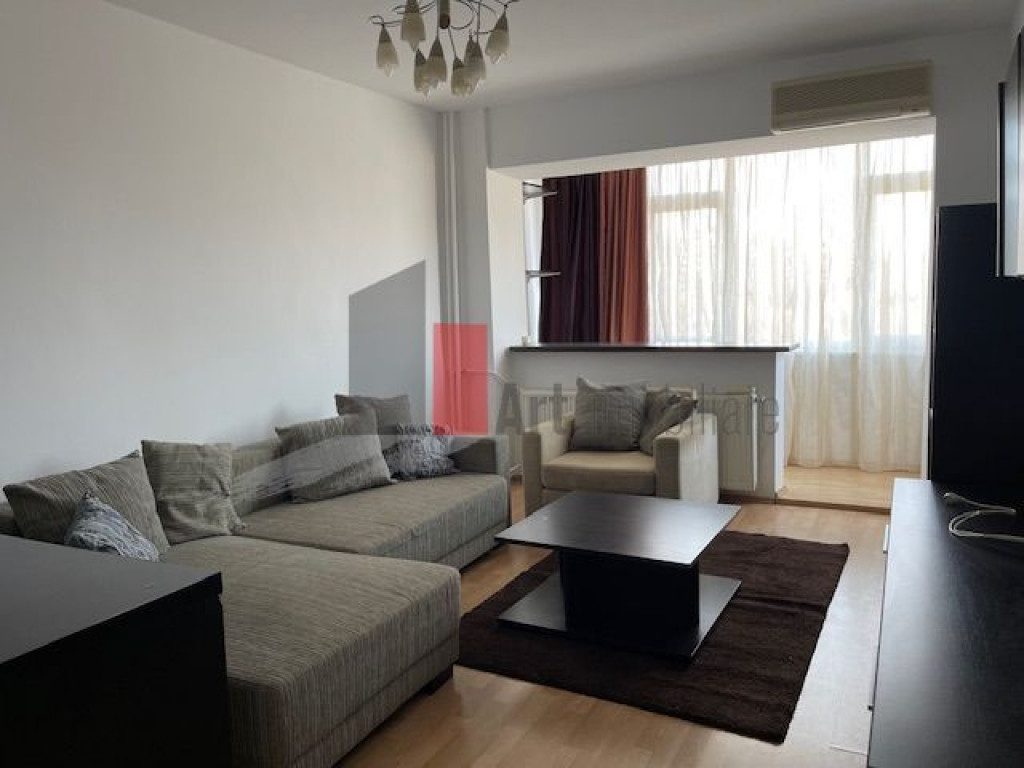 3 camere vizavi de parcul Plumbuita