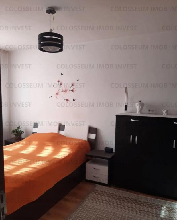 Apartament 3 camere, decomandat - zona Tractorul