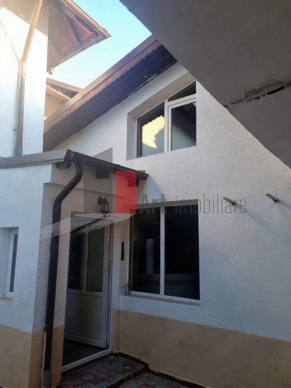 Casa de inchiriat in zona Domenii/Mihalache/1 Mai - 0 com...