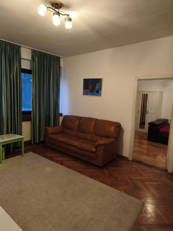 3 Camere, Unirii (Union Plaza), Centrala Proprie, 15 min met