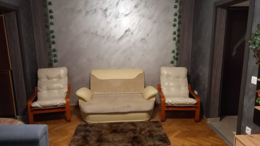 Apartament cu 2 camere, zona Tribunal - Papadie, prima in...