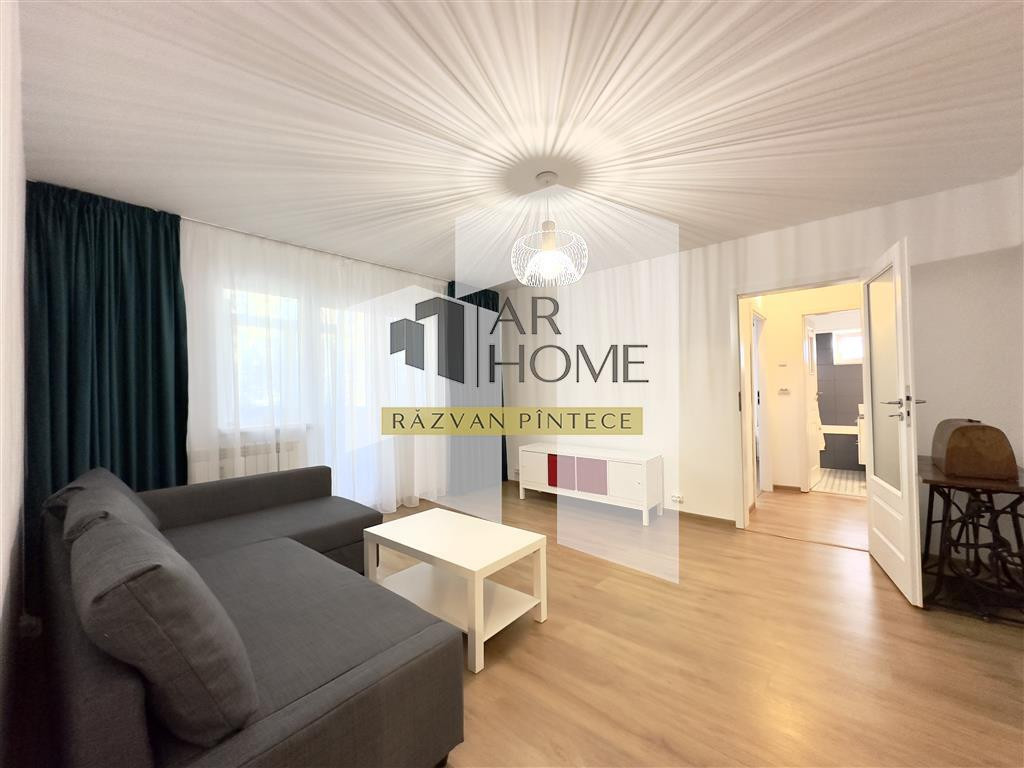 Apartament 2 camere, renovat, prima , zona Vest, Ploiesti