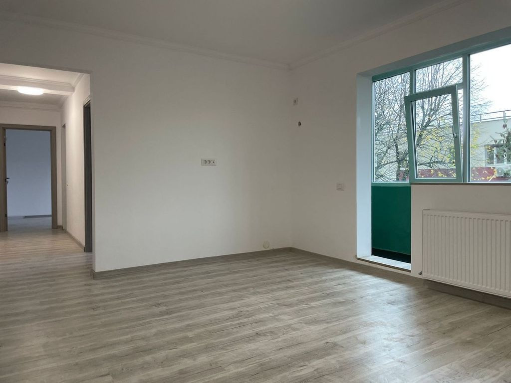 Apartament 3 camere 90mp Metrou Aparatori&Leonida loc par...