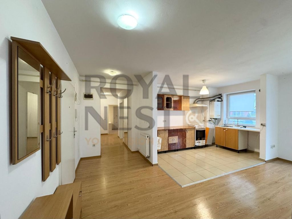 De inchiriat apartament cu 3 camere in Avantgarden3