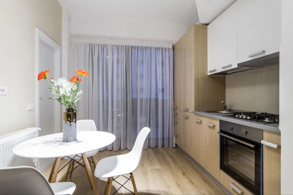 Apartament 2 Camere + Birou + 2 bai / Bloc Nou / Nerva Traia