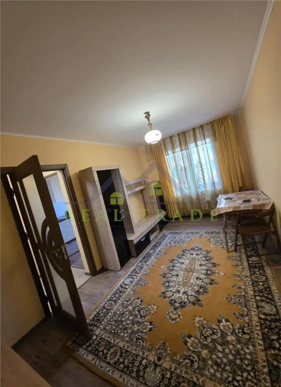 Garsoniera decomandata zona Astra